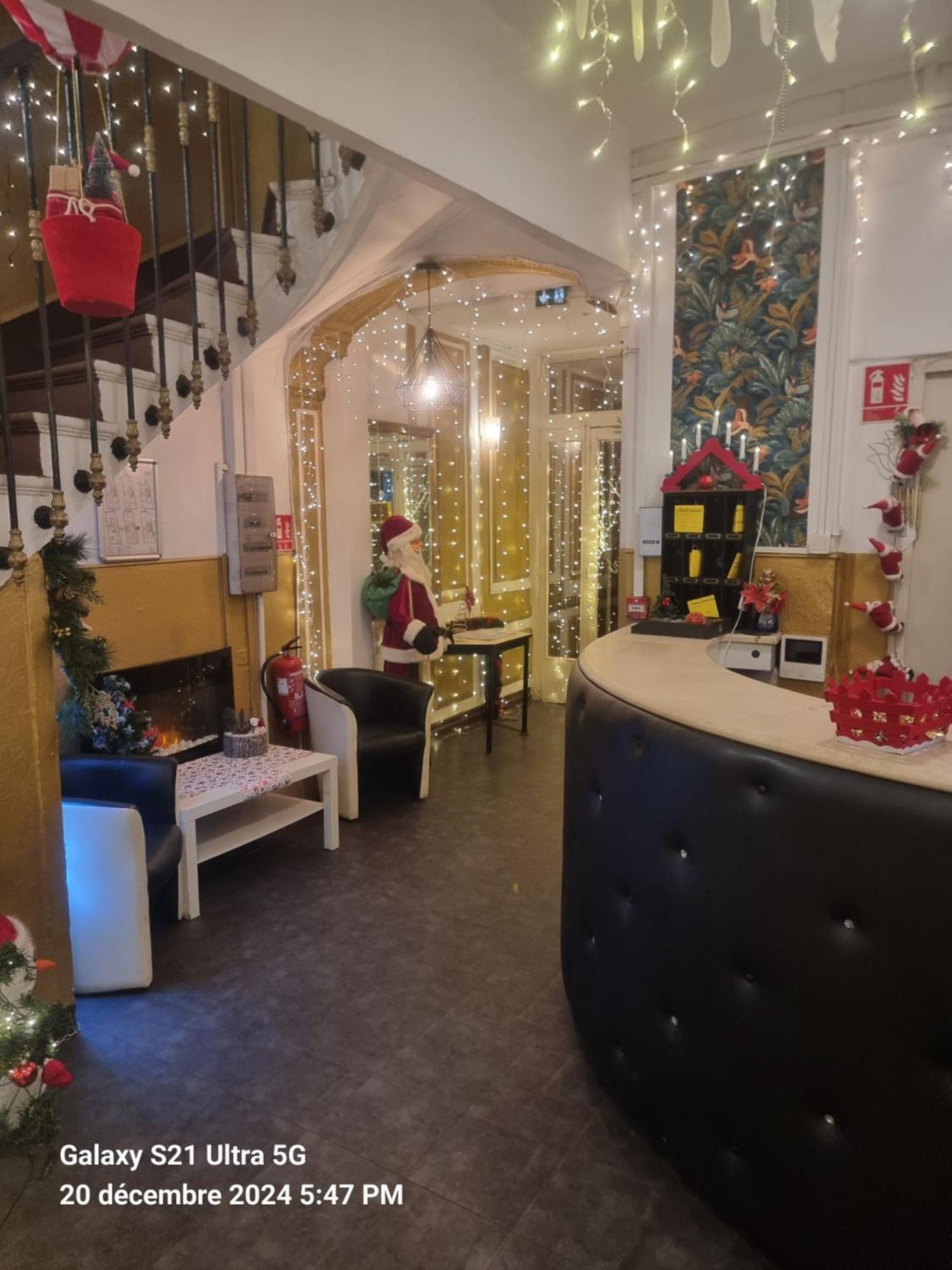 Hotel Des Allees Марсель Экстерьер фото