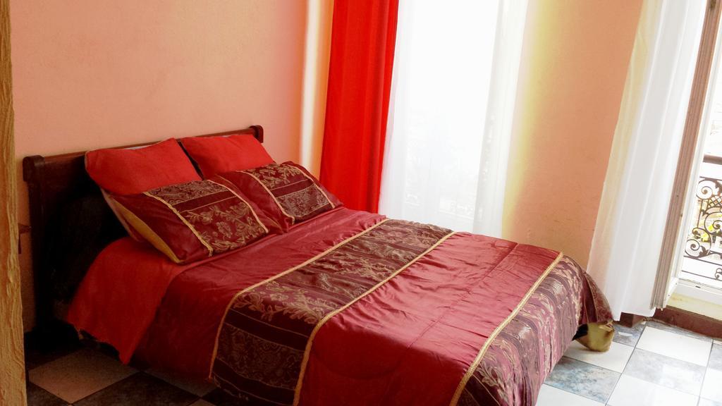 Hotel Des Allees Марсель Номер фото